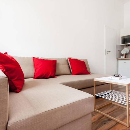 Loft Style Apartment In Hipster Area Budapest Luaran gambar