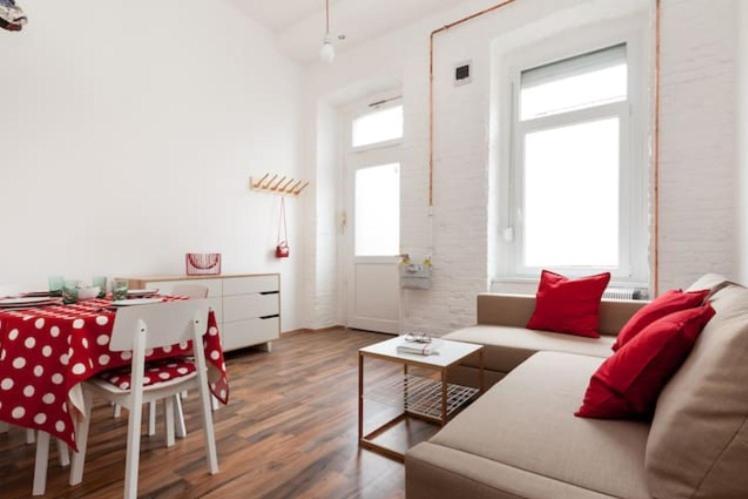 Loft Style Apartment In Hipster Area Budapest Luaran gambar